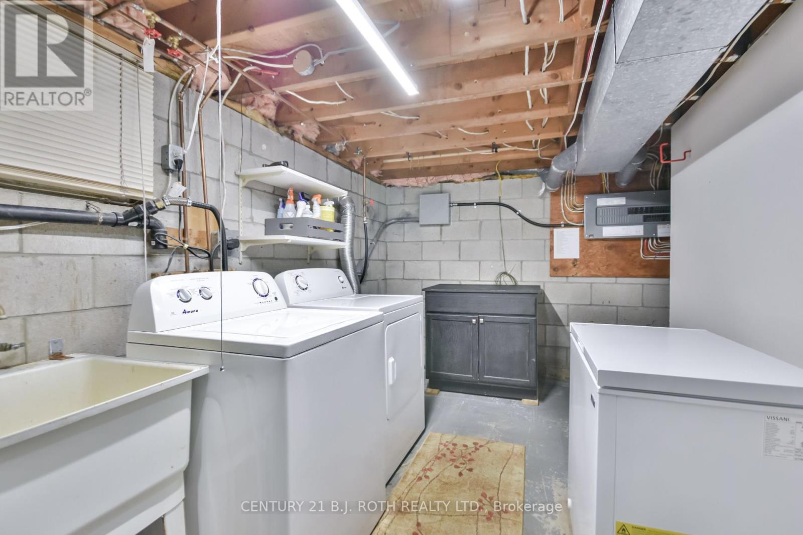 Photo 27 of 1039 Division Road E, Severn ON