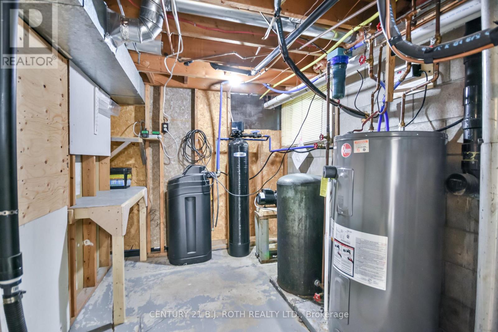 Photo 28 of 1039 Division Road E, Severn ON