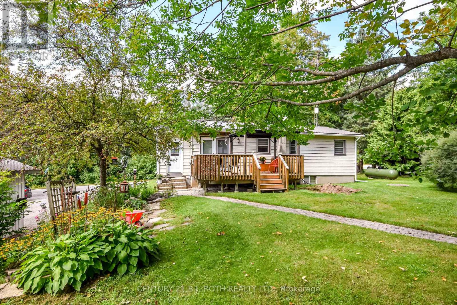 Photo 31 of 1039 Division Road E, Severn ON