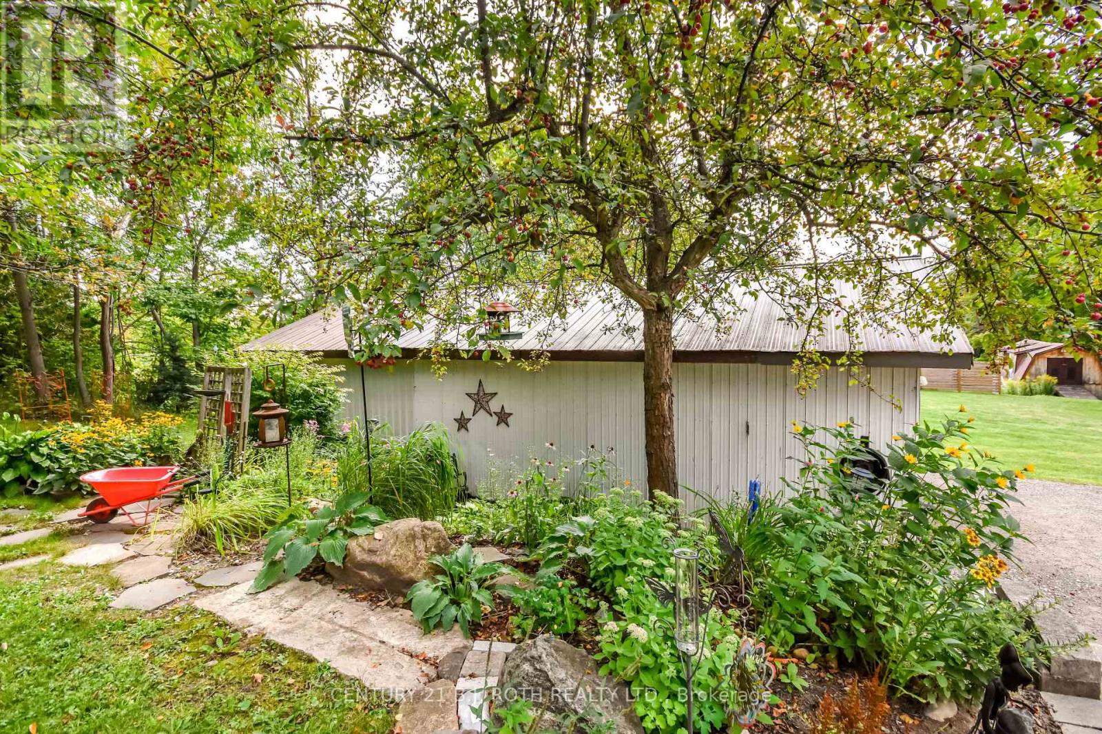 Photo 32 of 1039 Division Road E, Severn ON