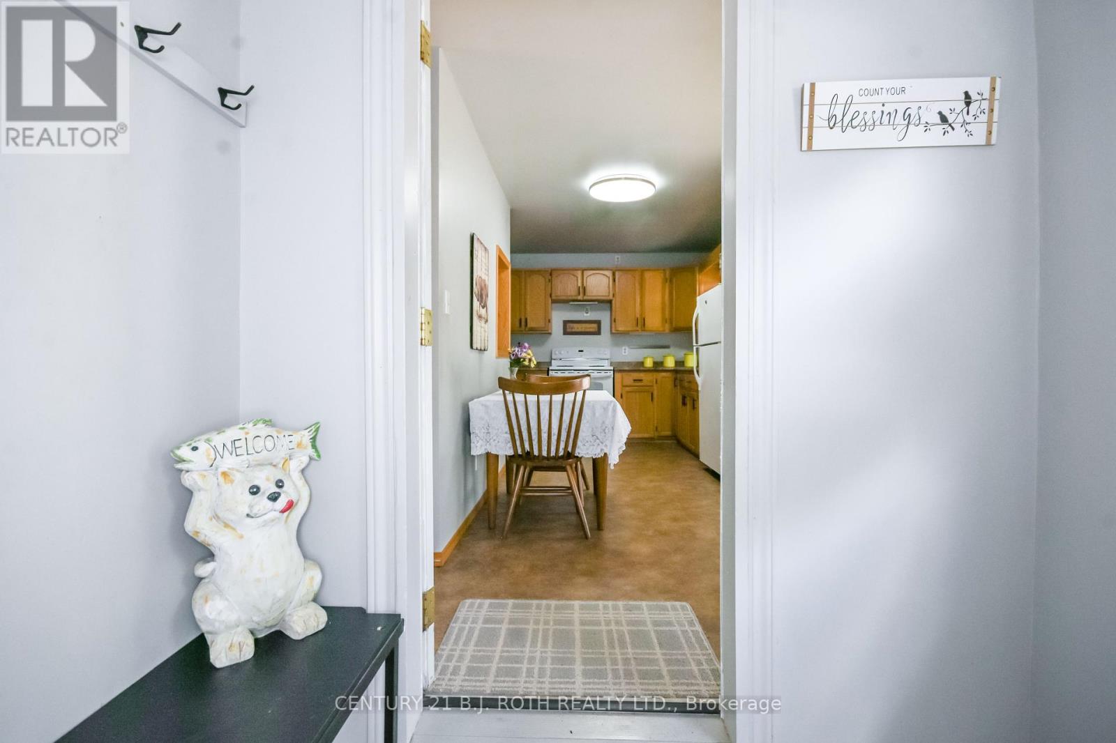 Photo 4 of 1039 Division Road E, Severn ON