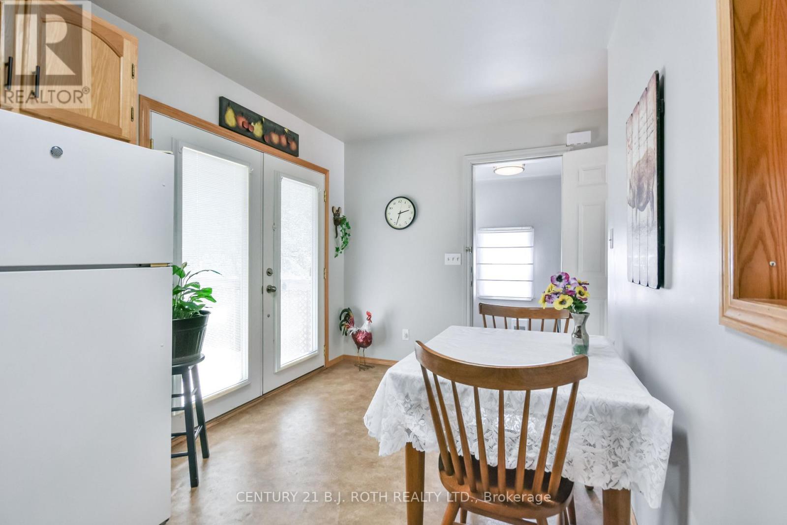 Photo 7 of 1039 Division Road E, Severn ON