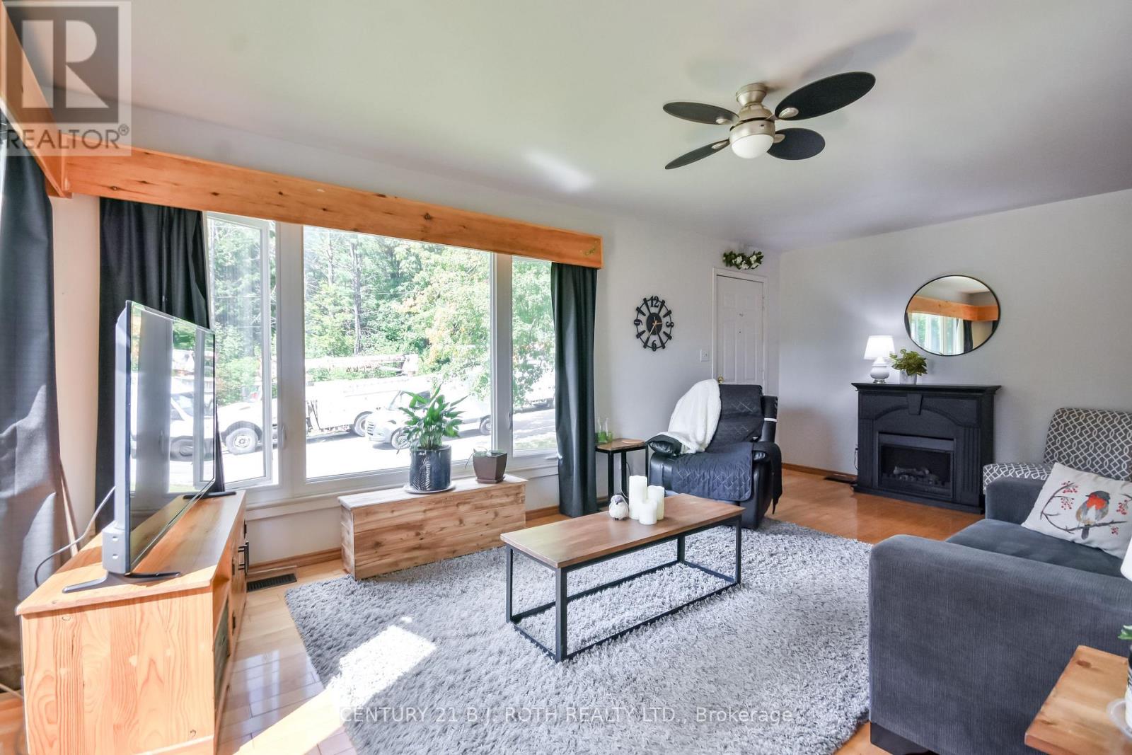 Photo 8 of 1039 Division Road E, Severn ON