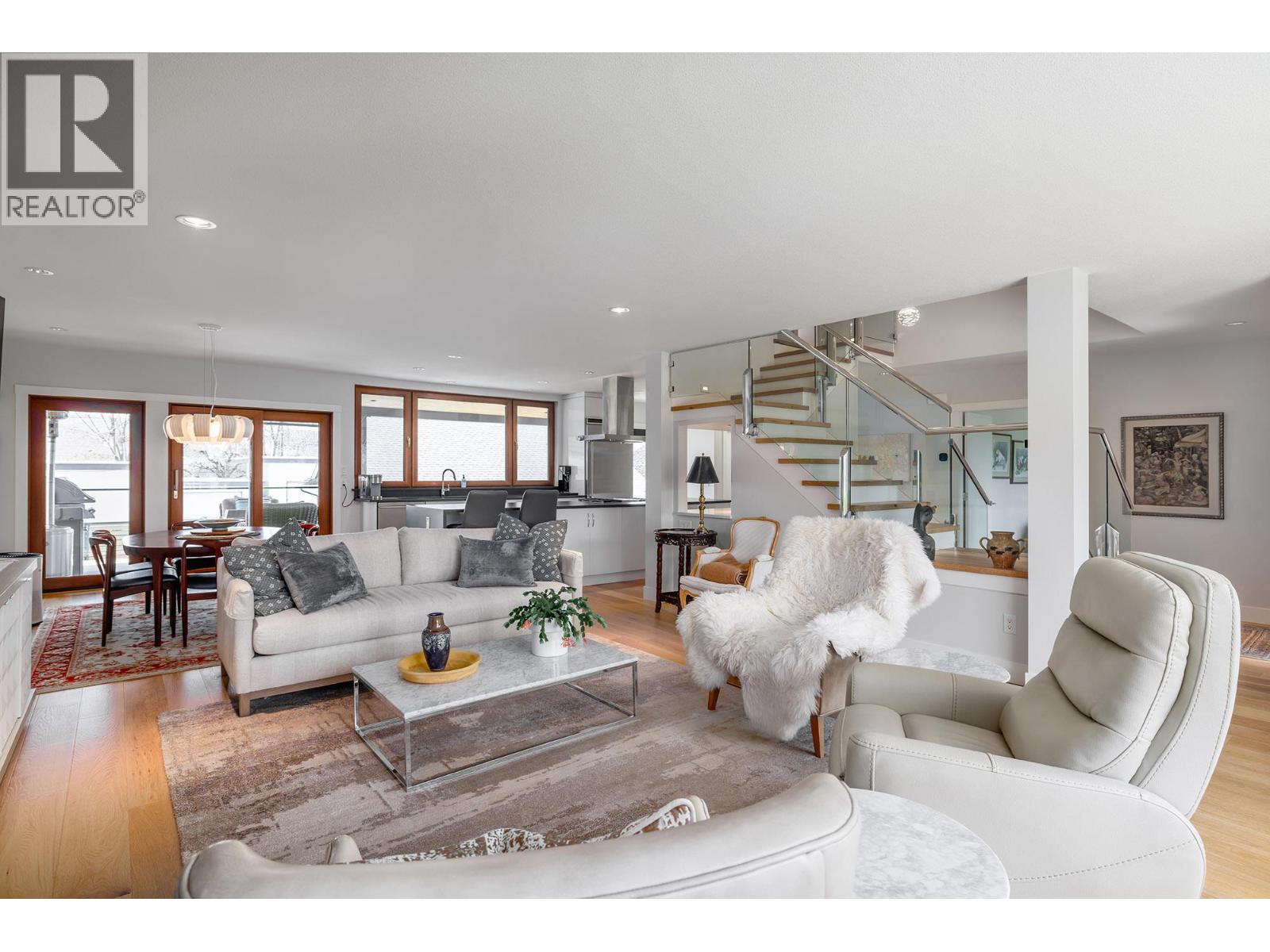  2175 Abbott Street, Kelowna