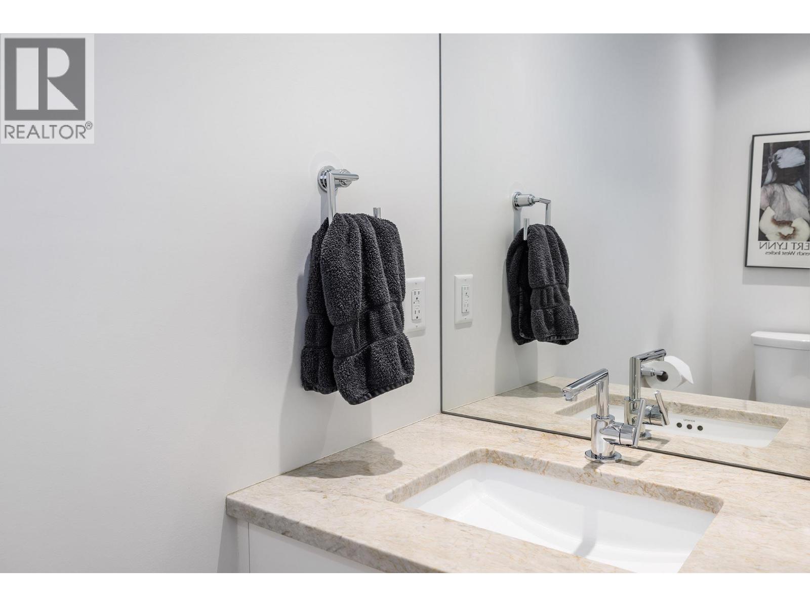  2175 Abbott Street, Kelowna