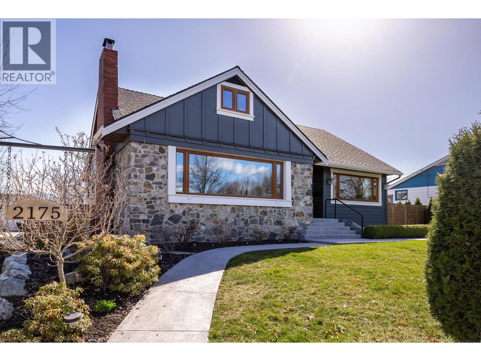  2175 Abbott Street, Kelowna