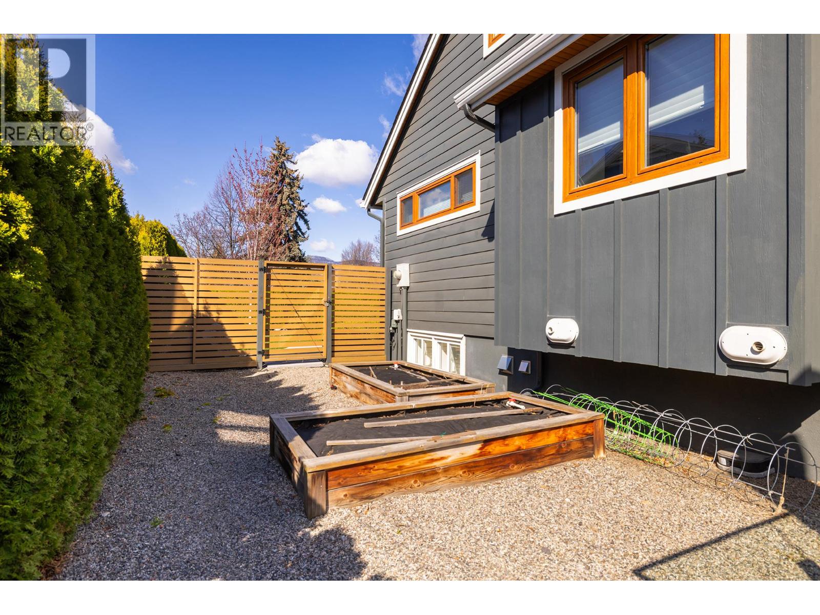  2175 Abbott Street, Kelowna
