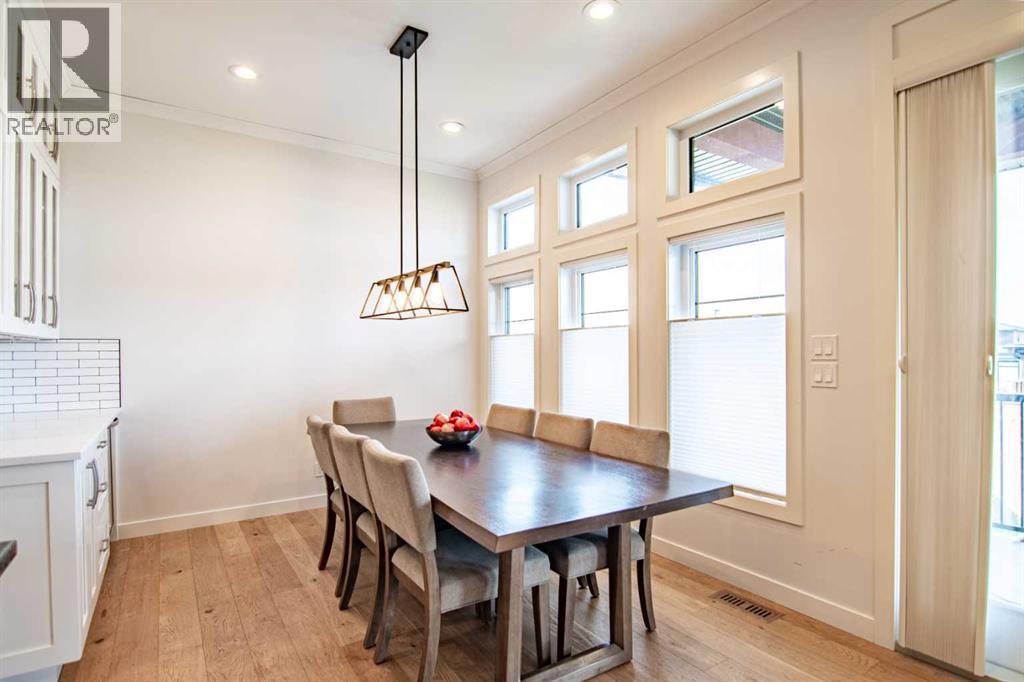 Photo 16 of 118 Turner Crescent, Red Deer AB