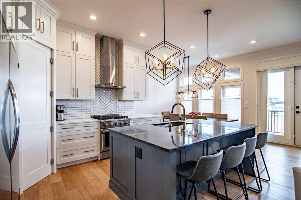 Photo 14 of 118 Turner Crescent, Red Deer AB
