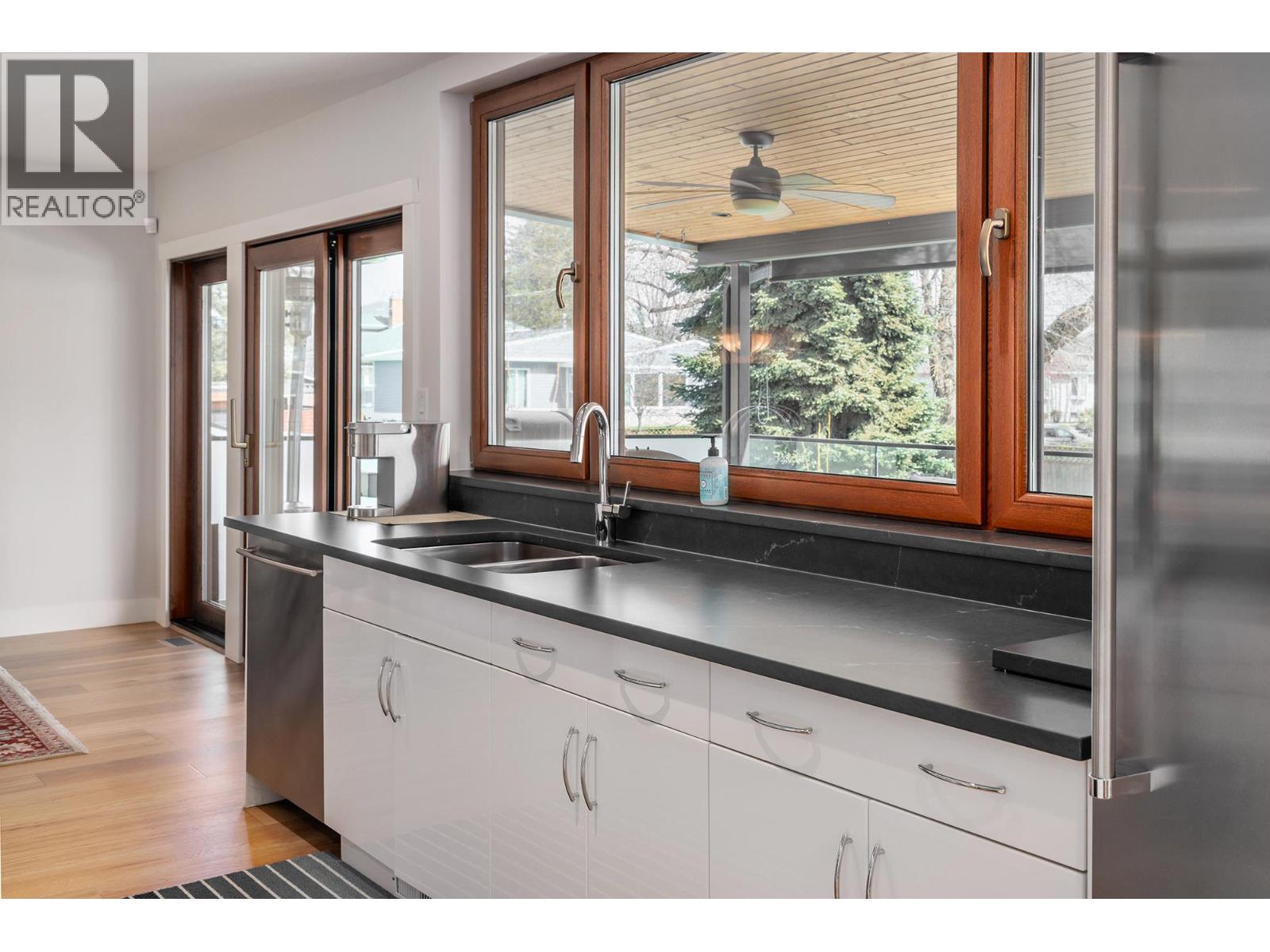 2175 Abbott Street, Kelowna