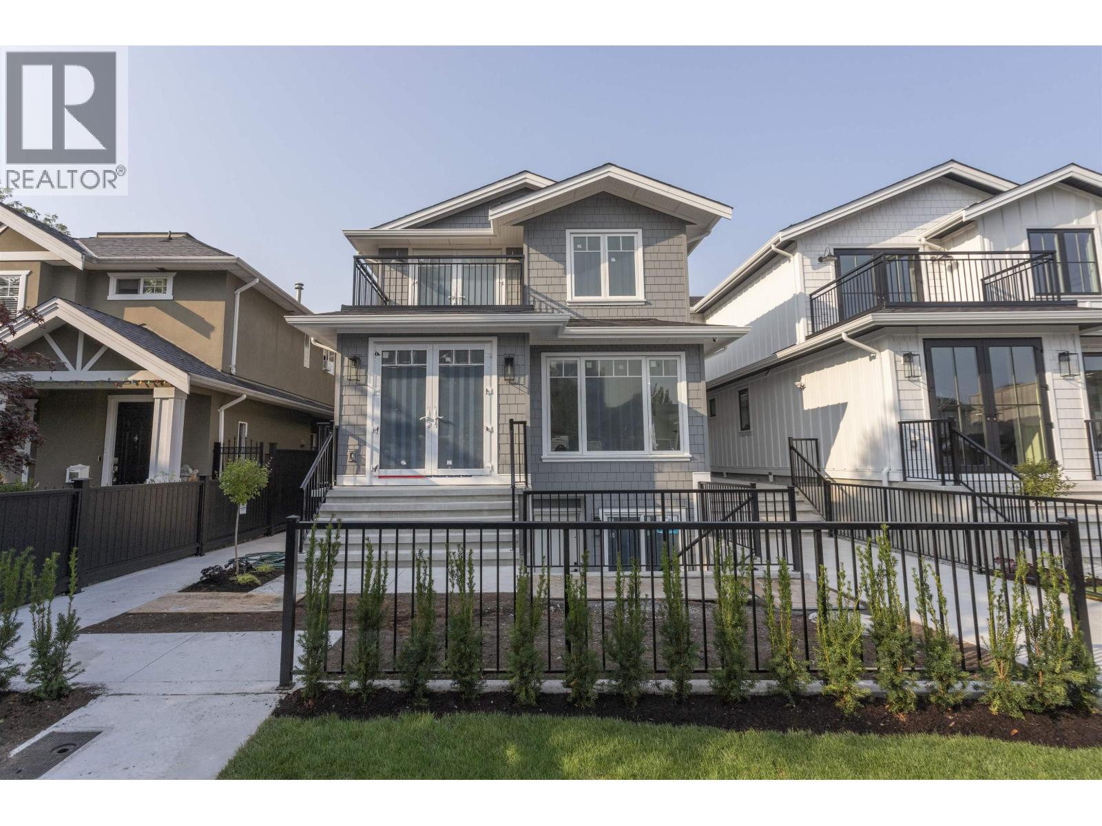 1 4313 ALBERT STREET, Burnaby