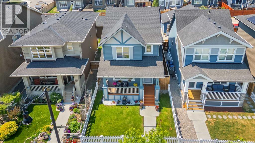Photo 38 of 239 Sundown Road, Cochrane AB