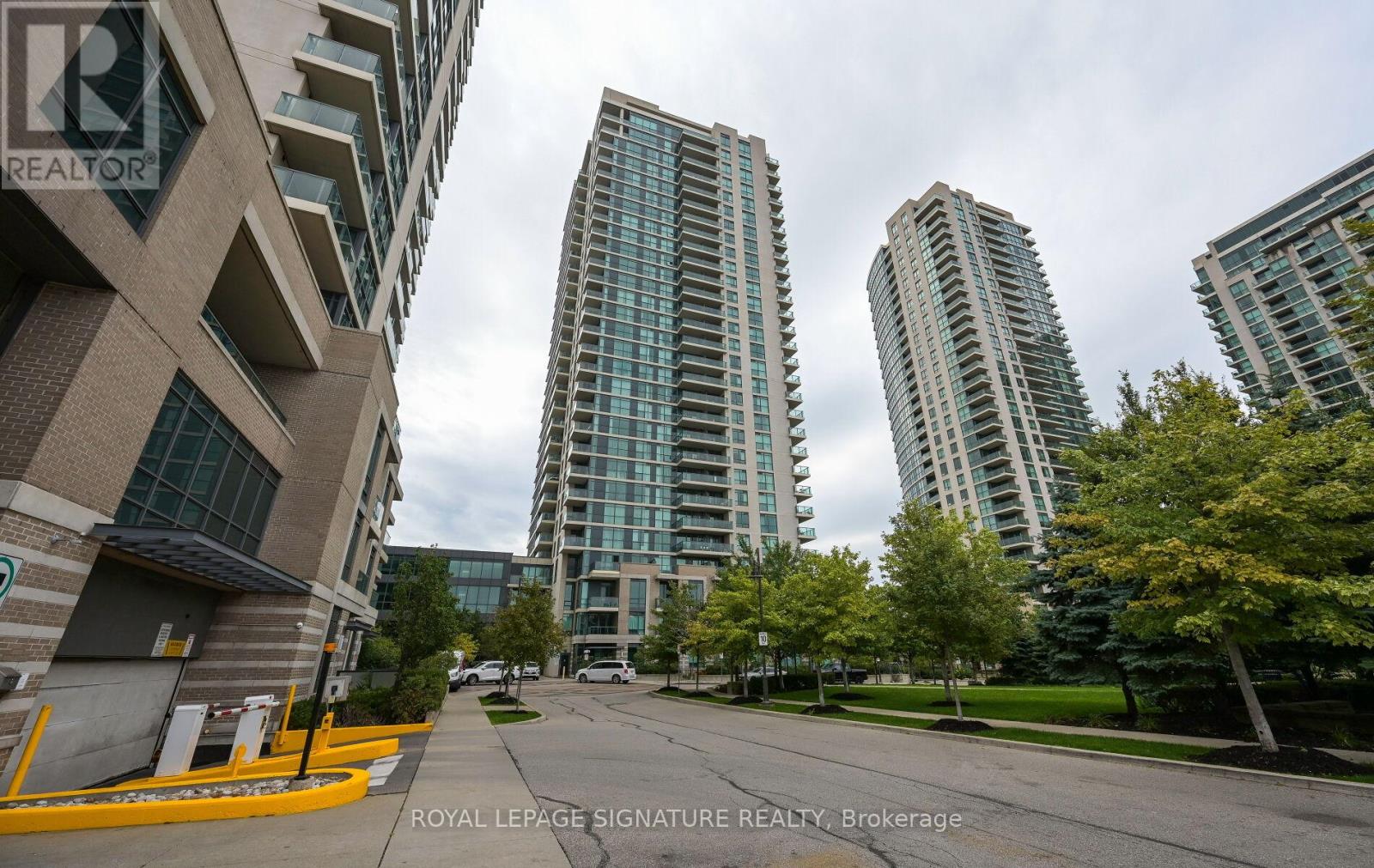 Photo 32 of 1805 215 Sherway Gardens Road, Toronto ON