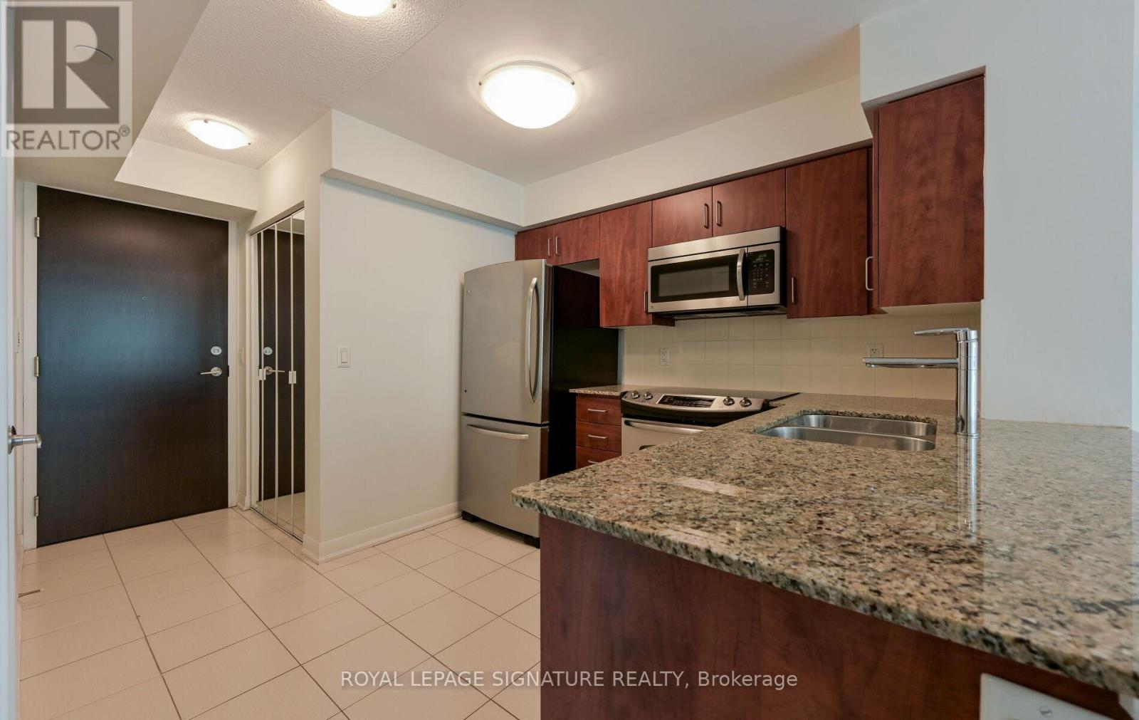 Photo 7 of 1805 215 Sherway Gardens Road, Toronto ON