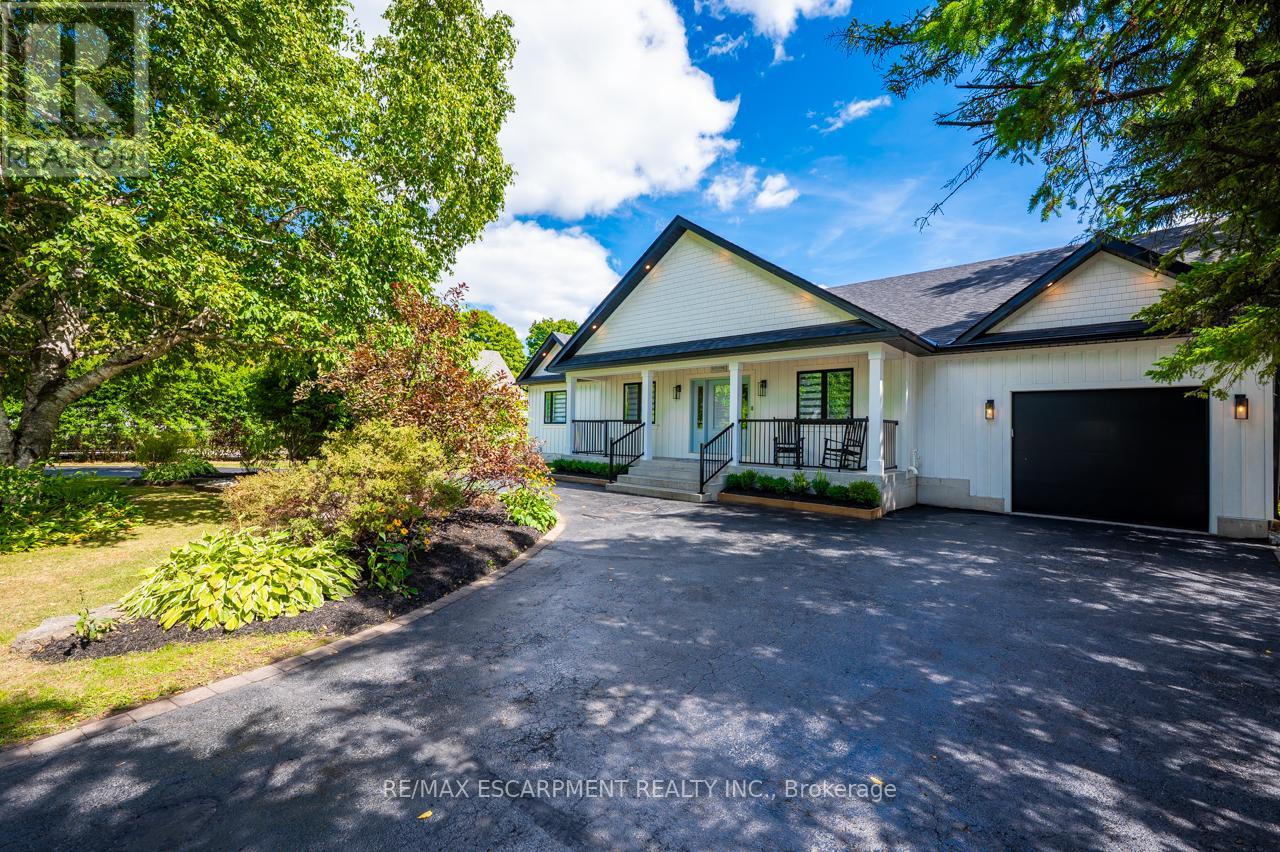 Photo 2 of 2560 2 Side Road, Burlington ON