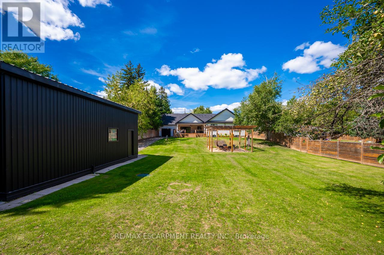Photo 48 of 2560 2 Side Road, Burlington ON