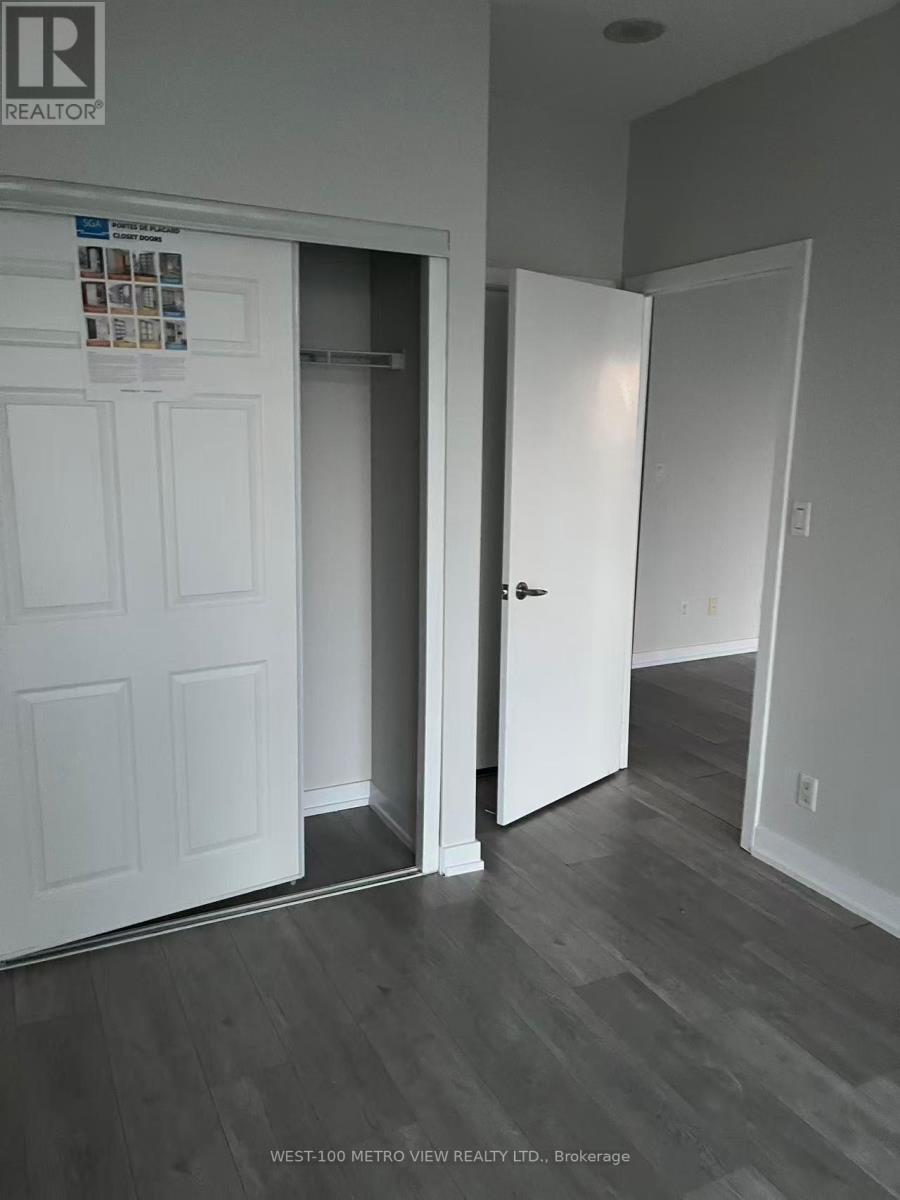 Photo 8 of 1508 4065 Brickstone Mews, Mississauga ON