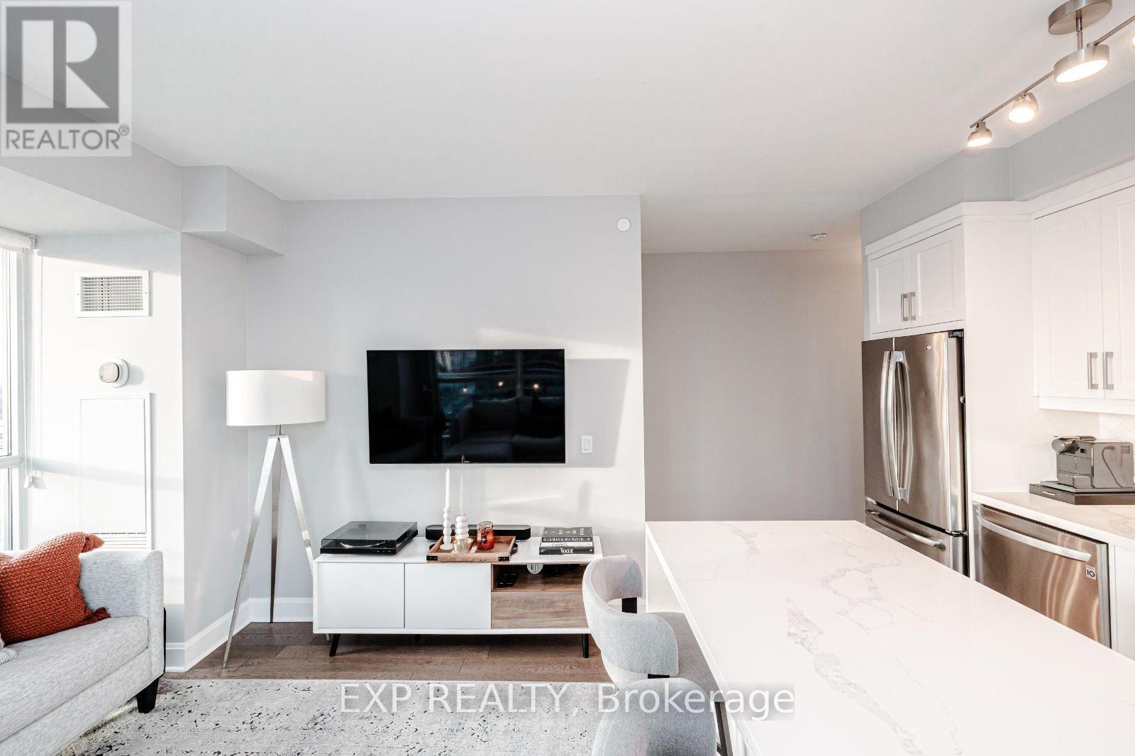 Photo 10 of 1503 33 Shore Breeze Drive, Toronto ON