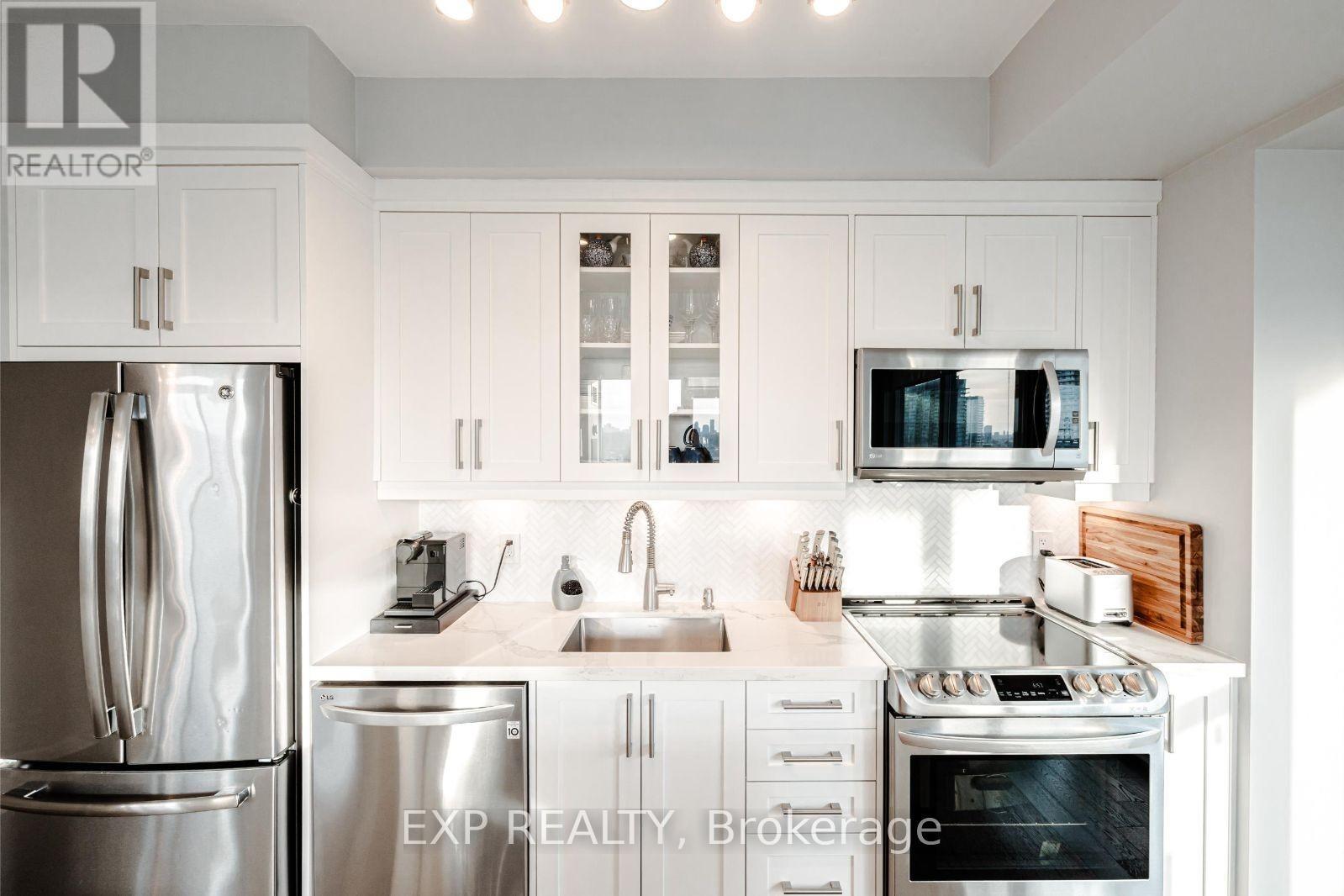 Photo 7 of 1503 33 Shore Breeze Drive, Toronto ON
