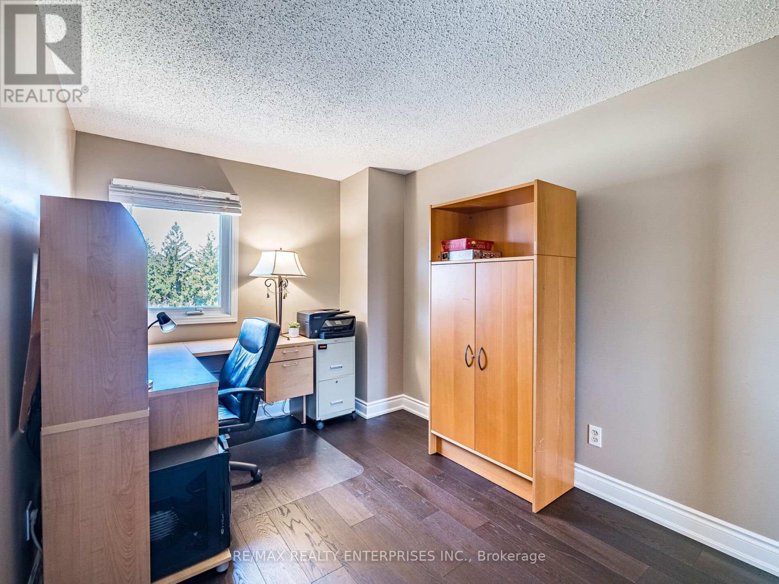 Photo 37 of 7 3140 Fifth Line W, Mississauga ON