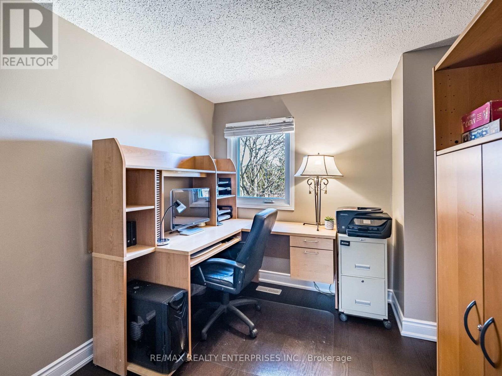 Photo 38 of 7 3140 Fifth Line W, Mississauga ON