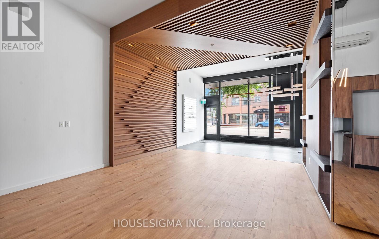 Photo 10 of 728 The Queensway, Toronto ON