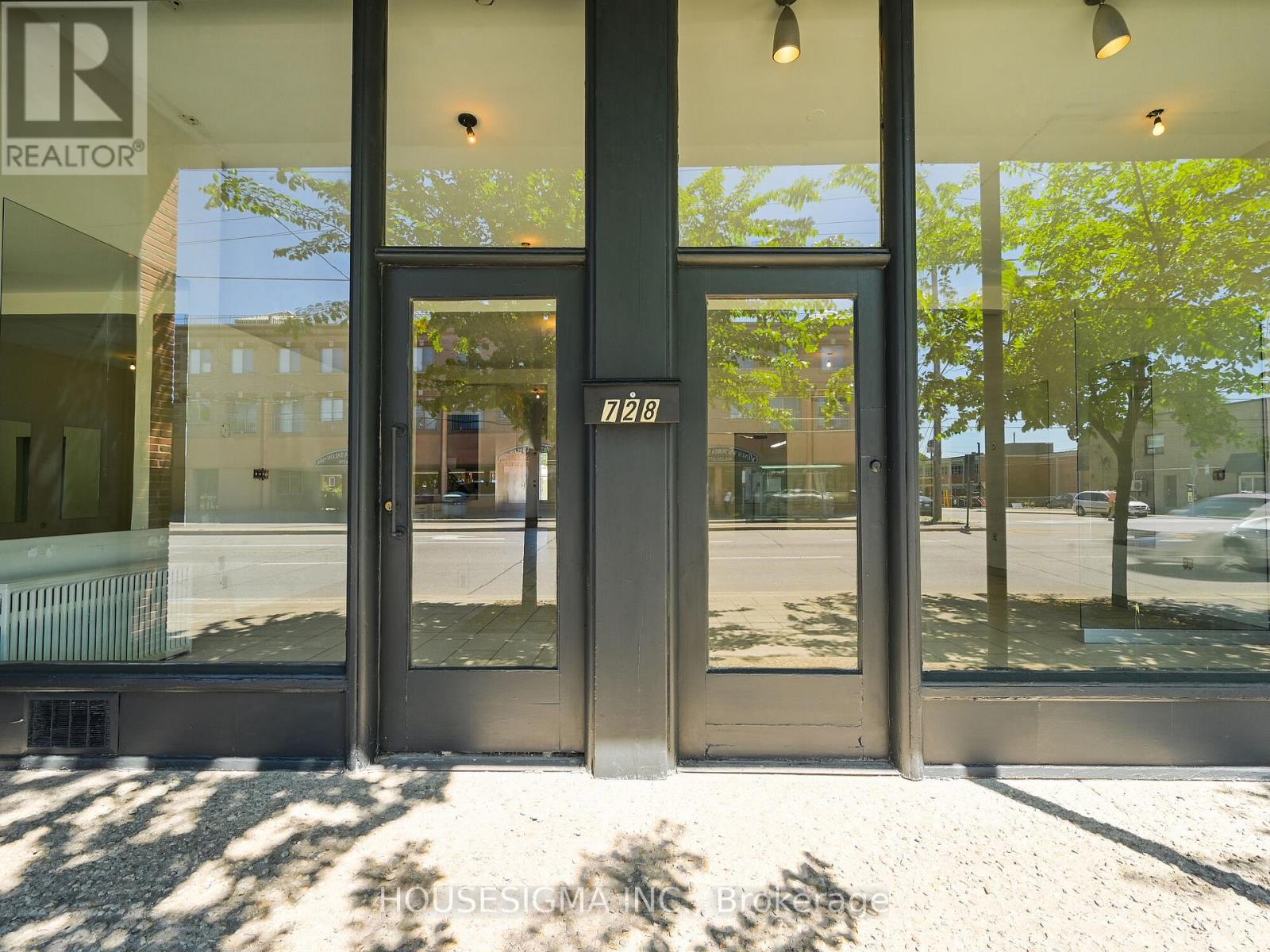 Photo 2 of 728 The Queensway, Toronto ON