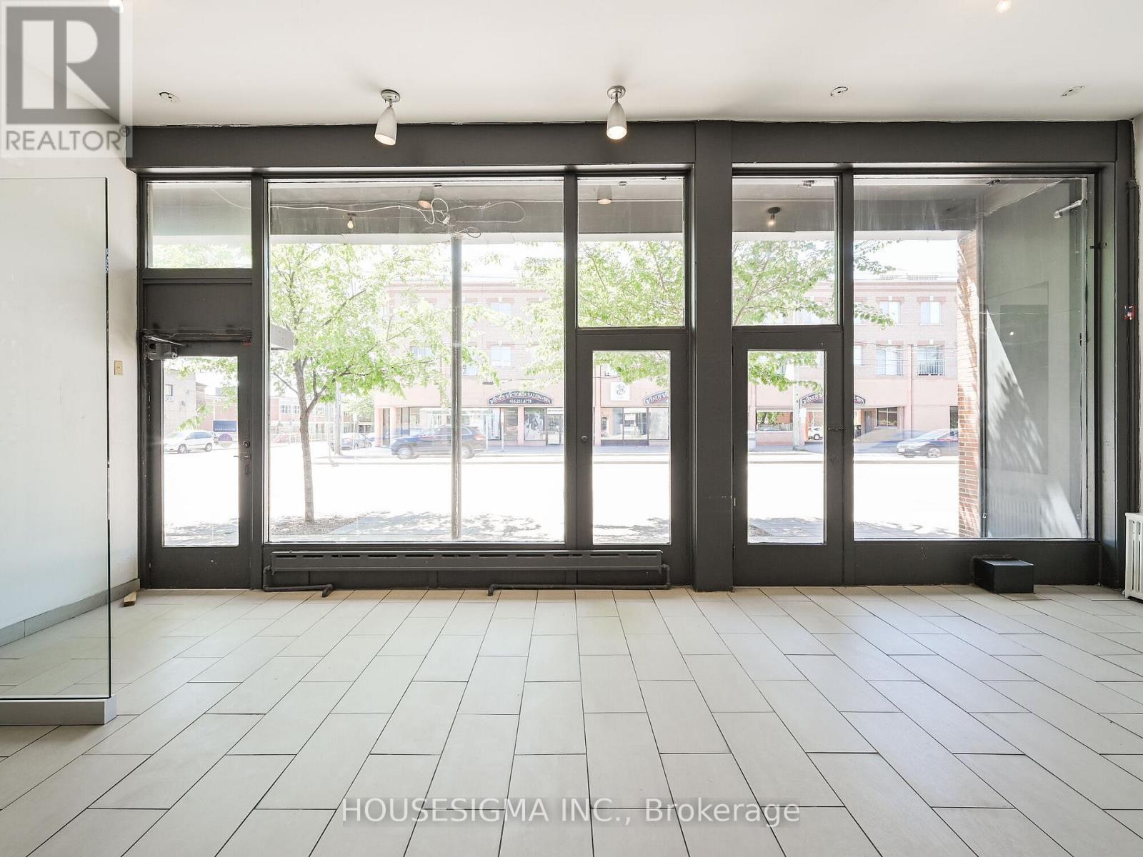 Photo 4 of 728 The Queensway, Toronto ON