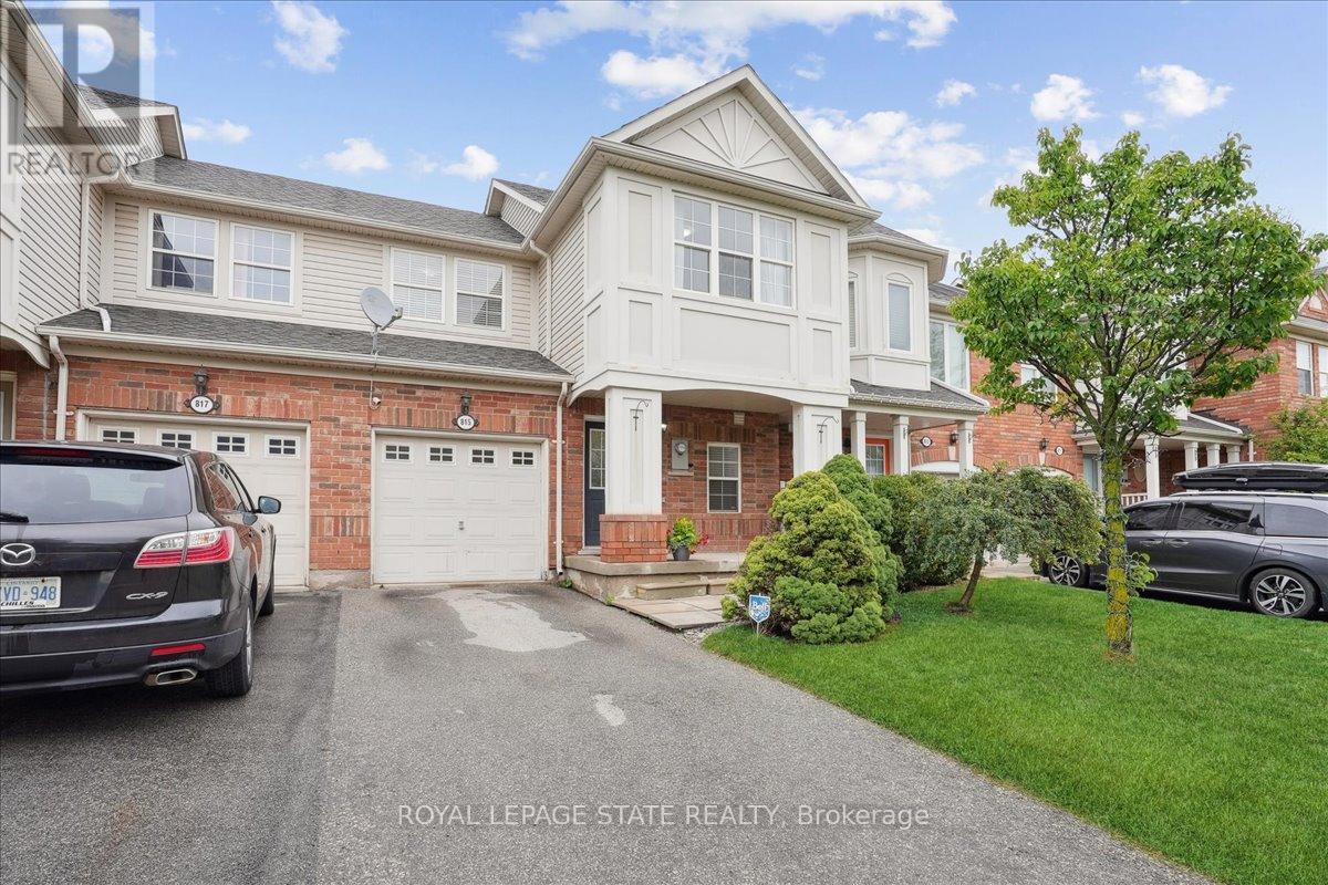 Photo 1 of 815 Stark Circle, Milton ON