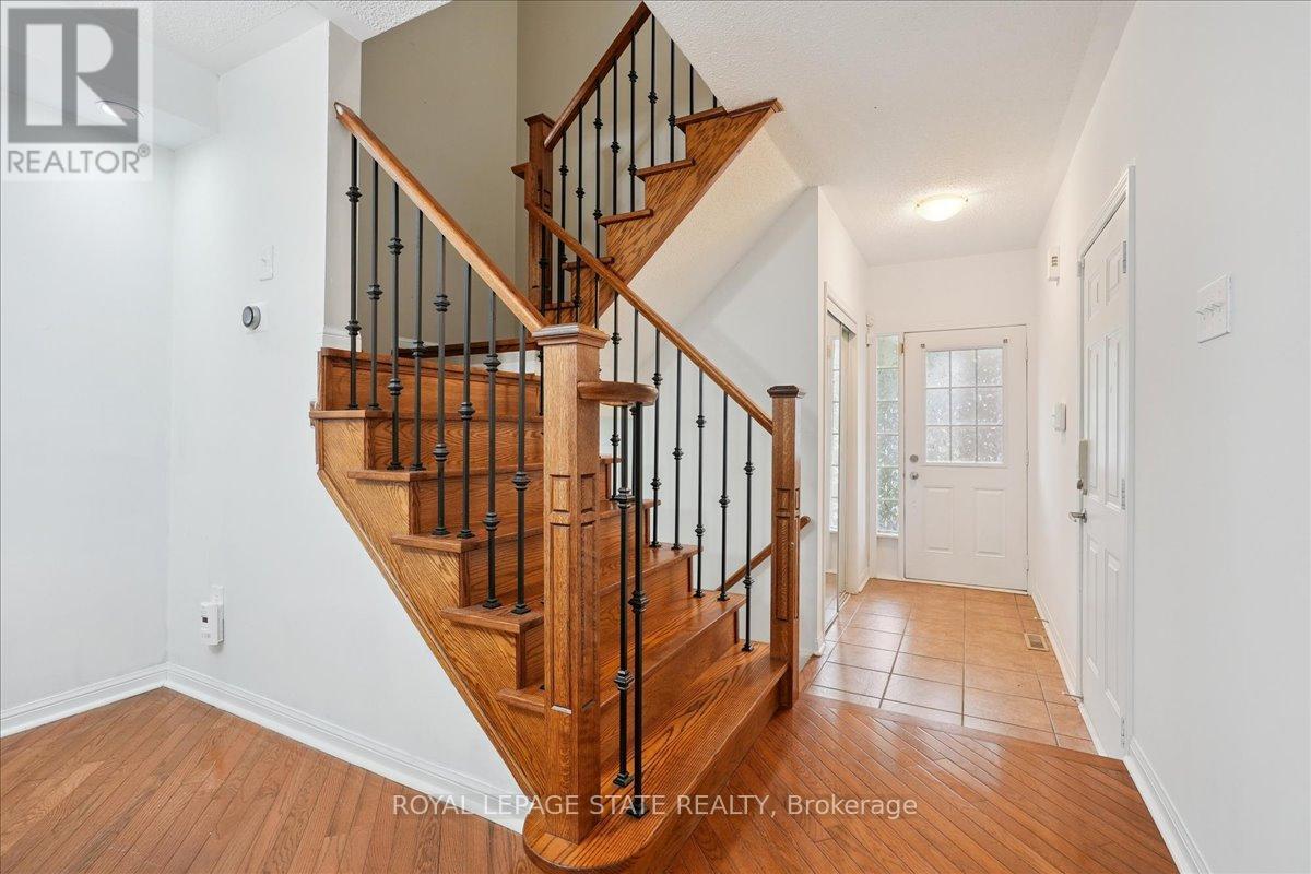 Photo 24 of 815 Stark Circle, Milton ON