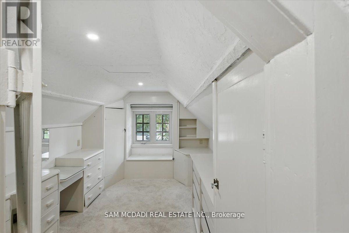 Photo 19 of 62 Maple Avenue S, Mississauga ON