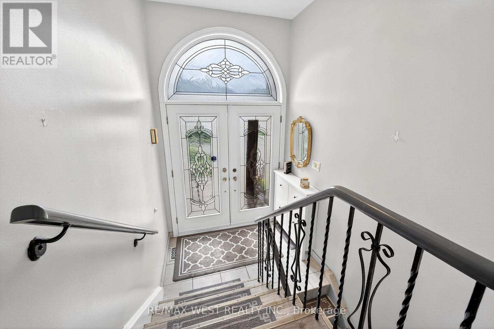 Photo 4 of 54 Barker Avenue, Toronto ON