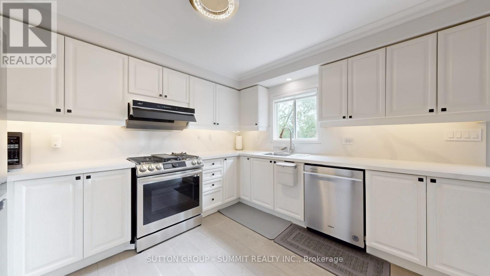 Photo 12 of 12 5535 Glen Erin Drive, Mississauga ON