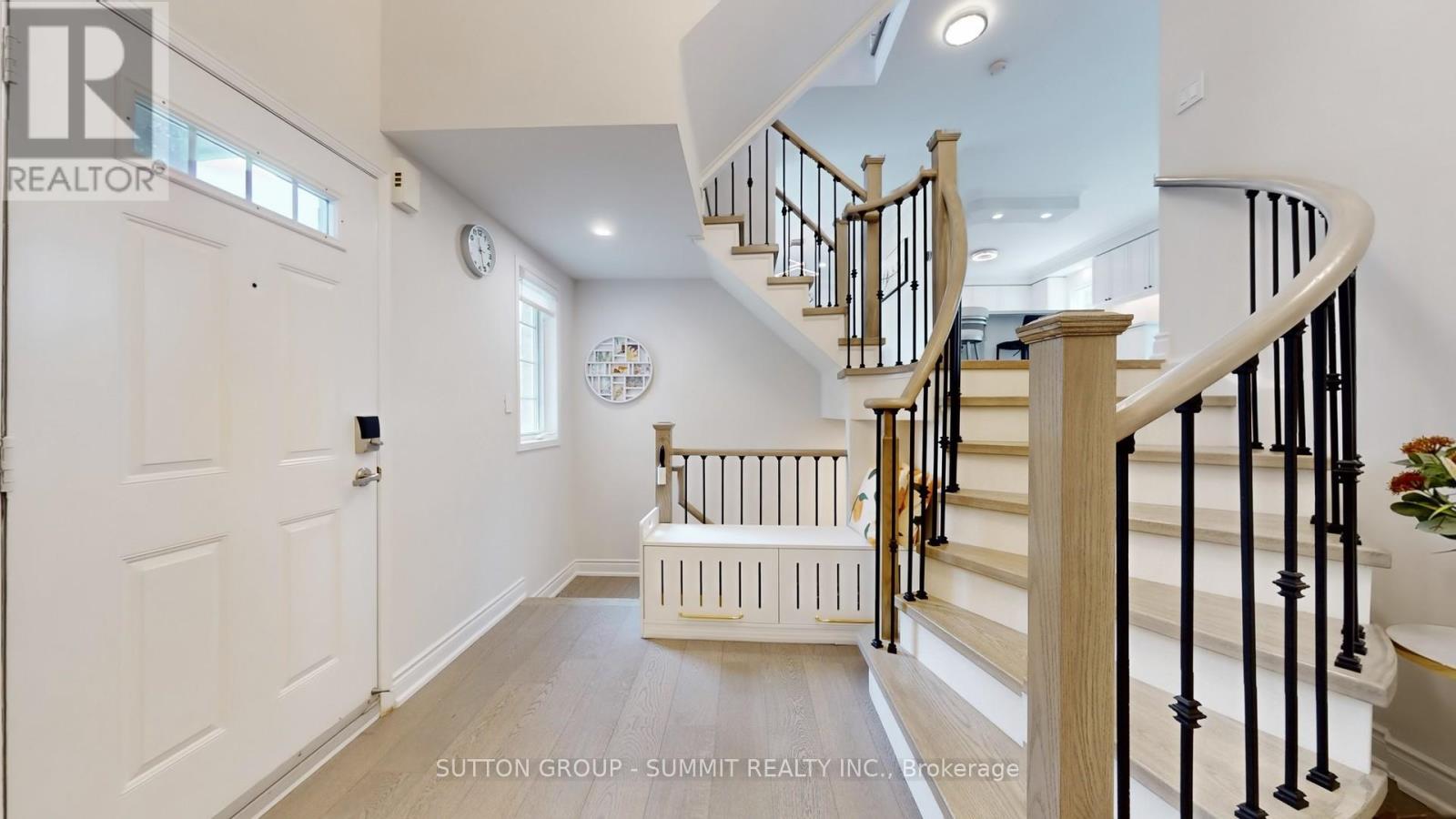 Photo 35 of 12 5535 Glen Erin Drive, Mississauga ON