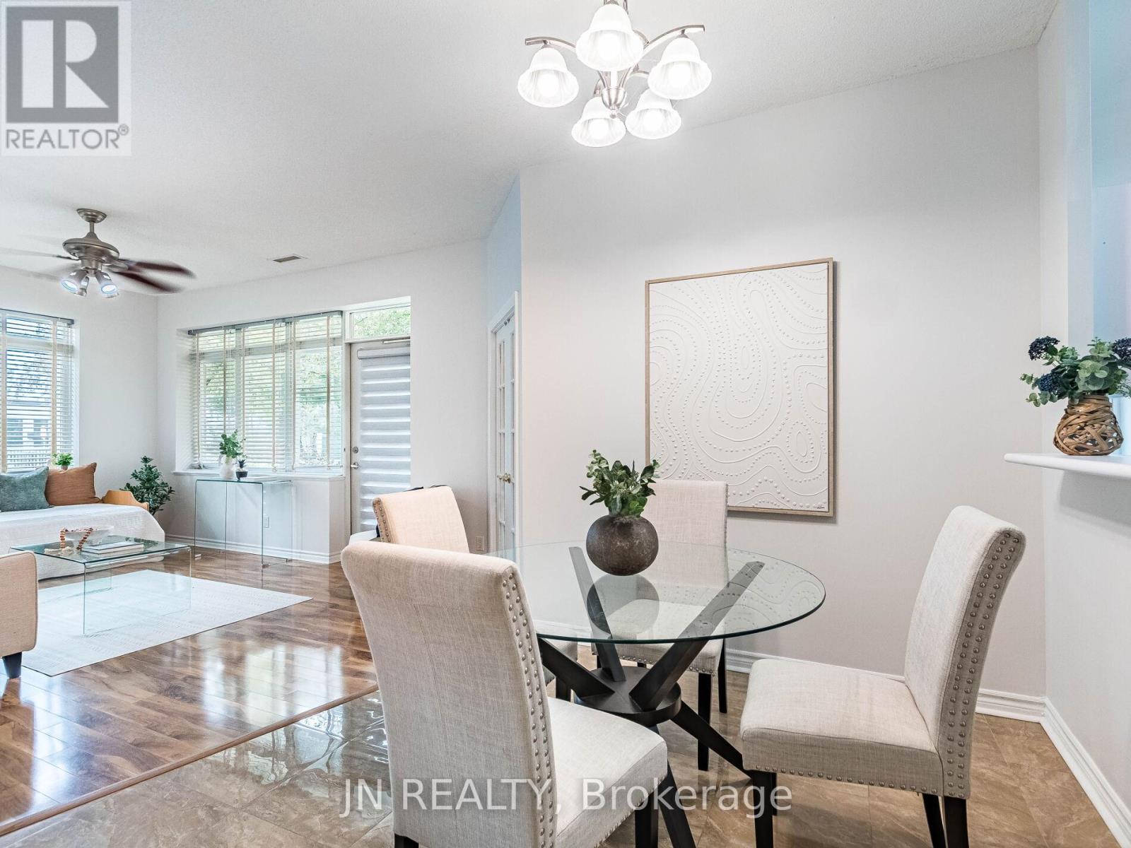 Photo 10 of 109 10 Dayspring Circle, Brampton ON