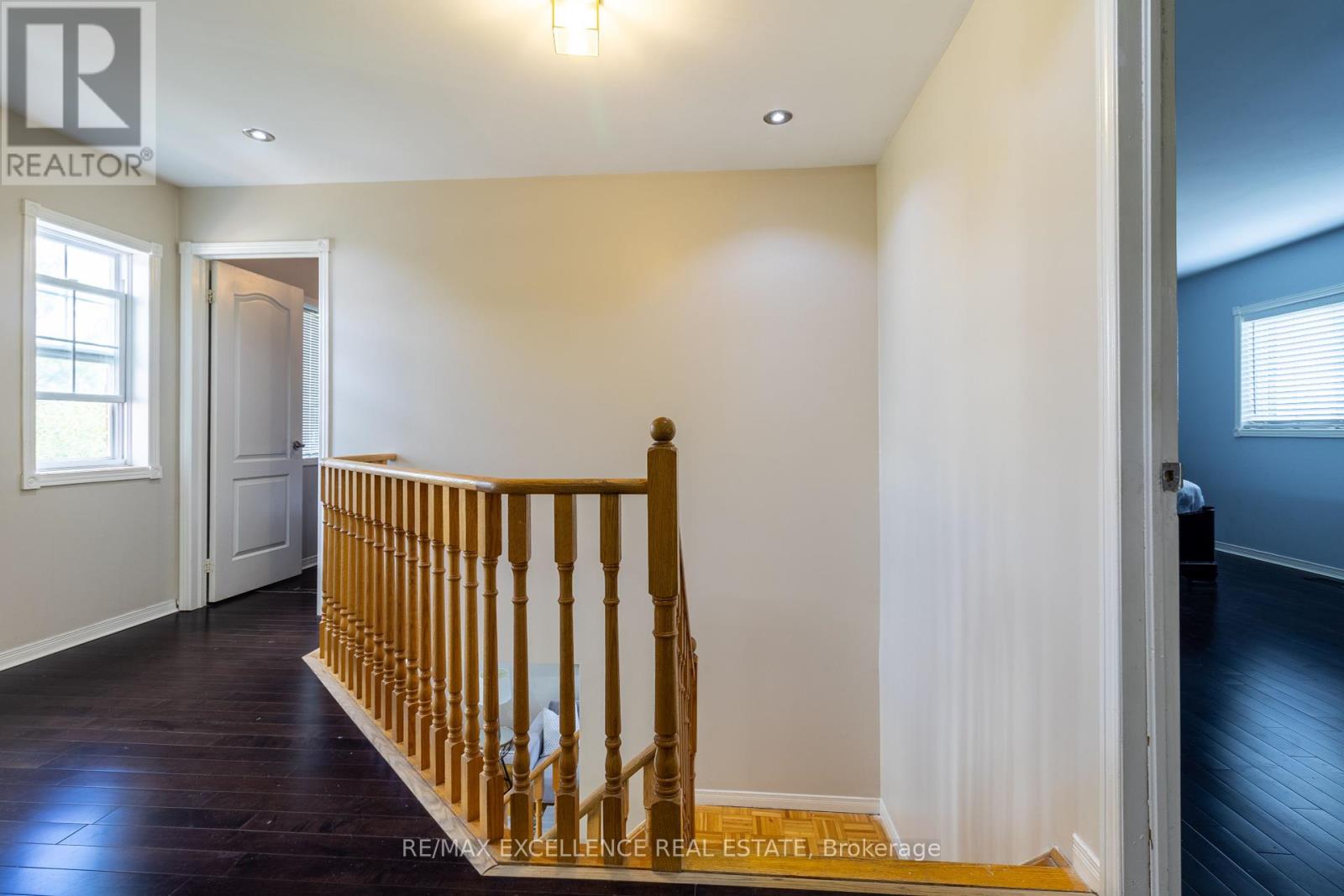 Photo 20 of 40 Monaco Court, Brampton ON