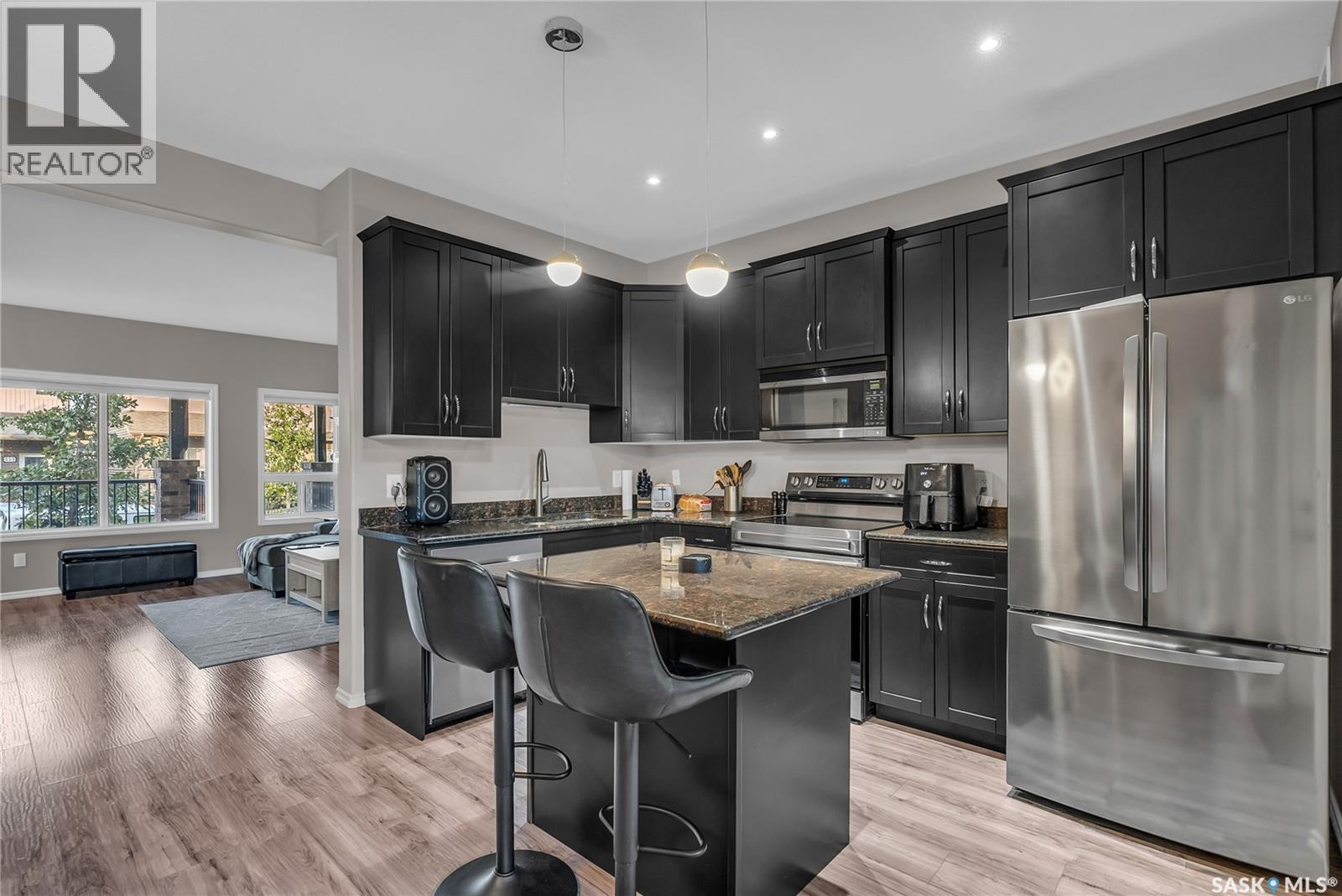 Photo 10 of 343 Willowgrove Lane, Saskatoon SK