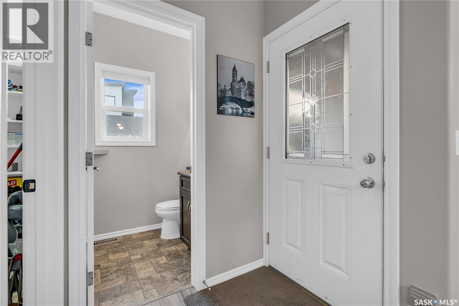 Photo 17 of 343 Willowgrove Lane, Saskatoon SK