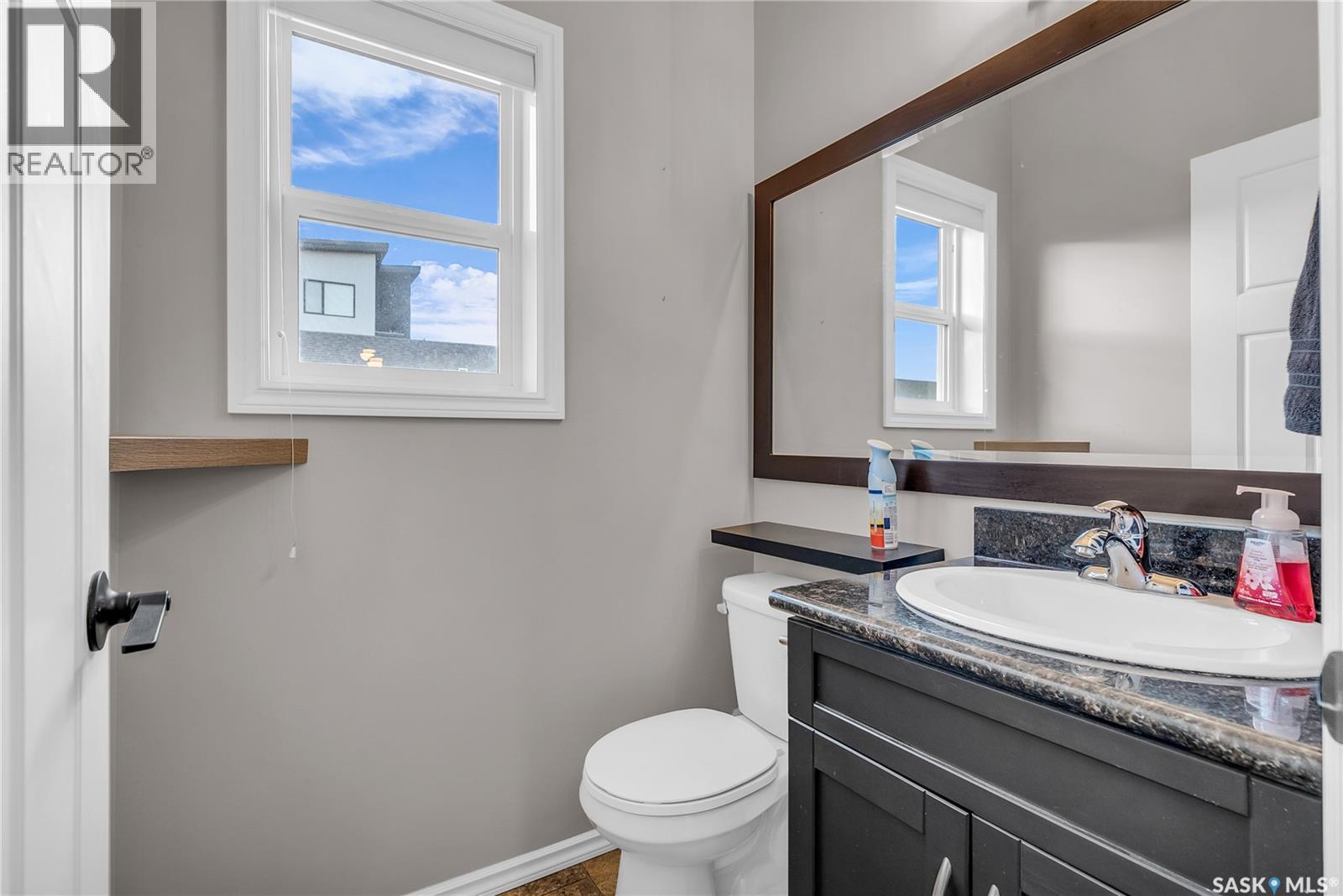 Photo 18 of 343 Willowgrove Lane, Saskatoon SK