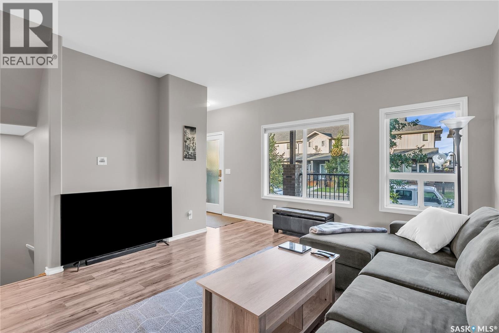 Photo 5 of 343 Willowgrove Lane, Saskatoon SK