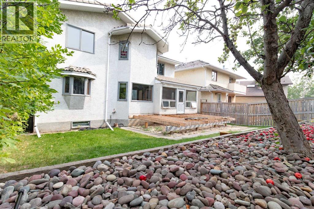 Photo 23 of 43 Signal Hill Mews Sw, Calgary AB