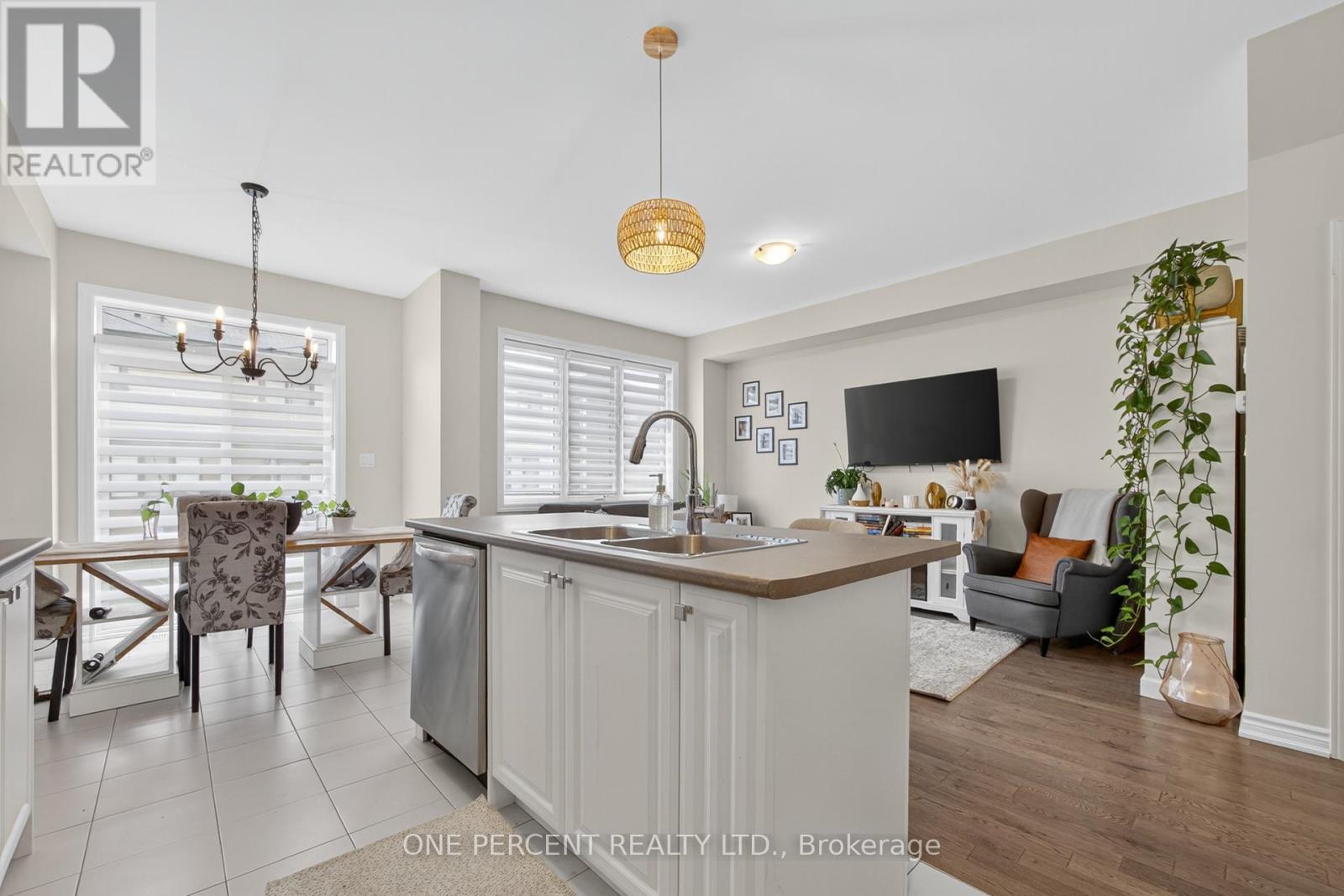 Photo 15 of 49 Sugar May Avenue, Thorold ON