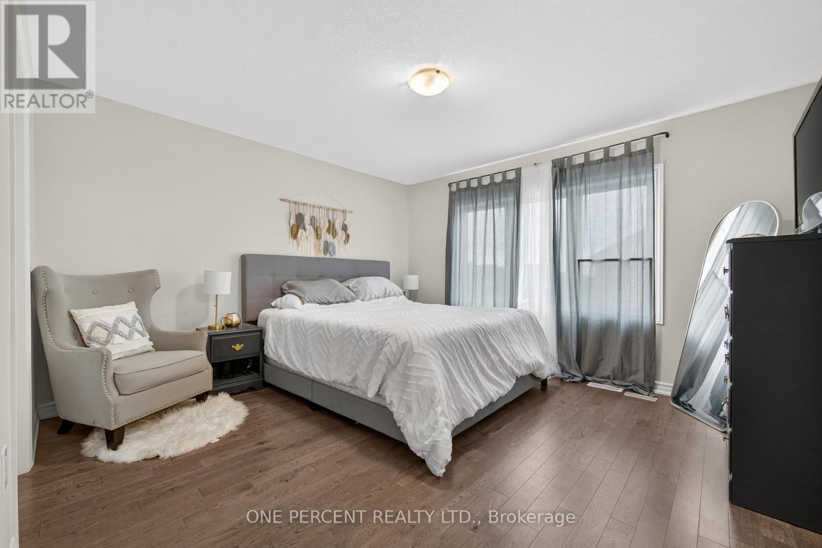 Photo 20 of 49 Sugar May Avenue, Thorold ON