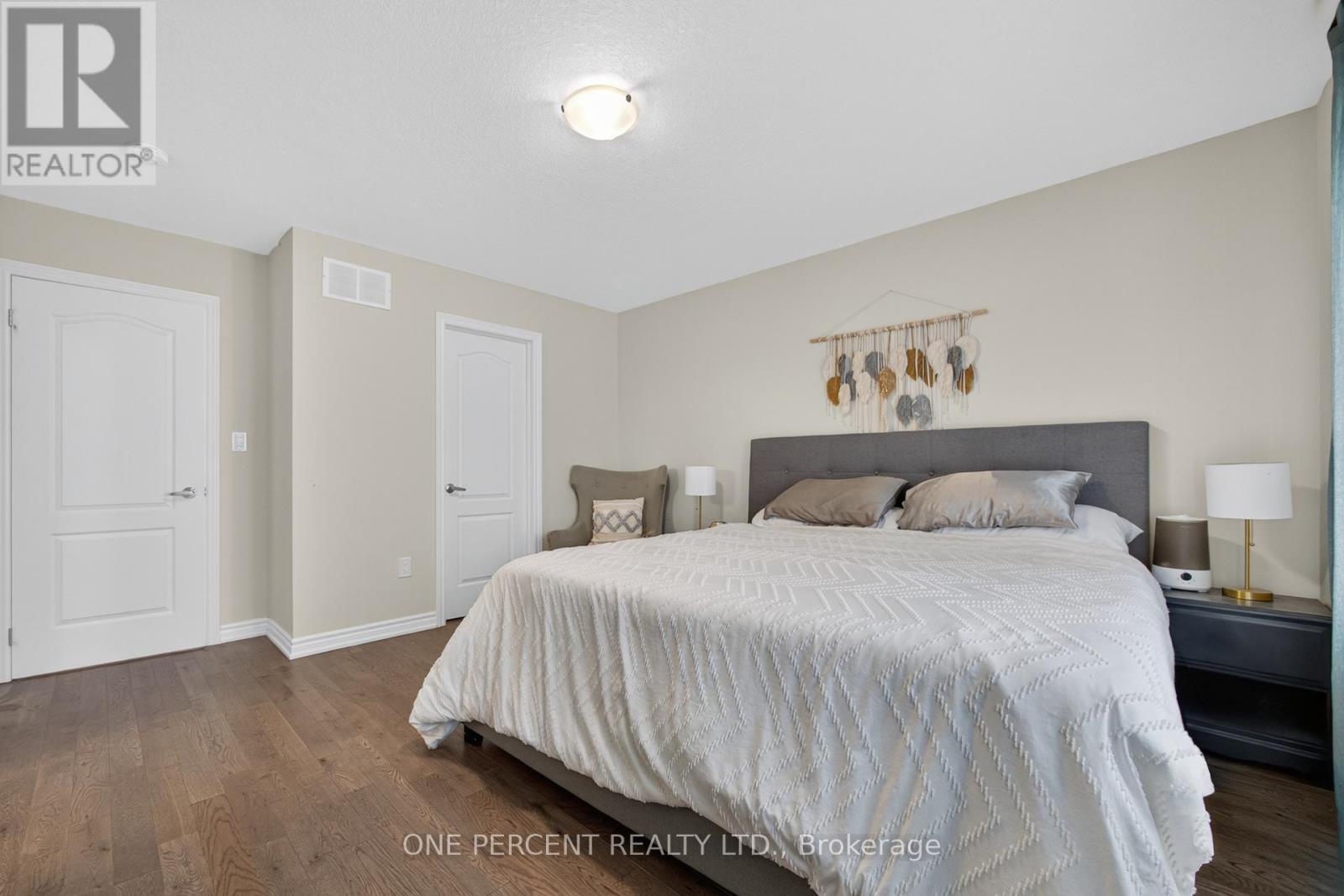 Photo 21 of 49 Sugar May Avenue, Thorold ON