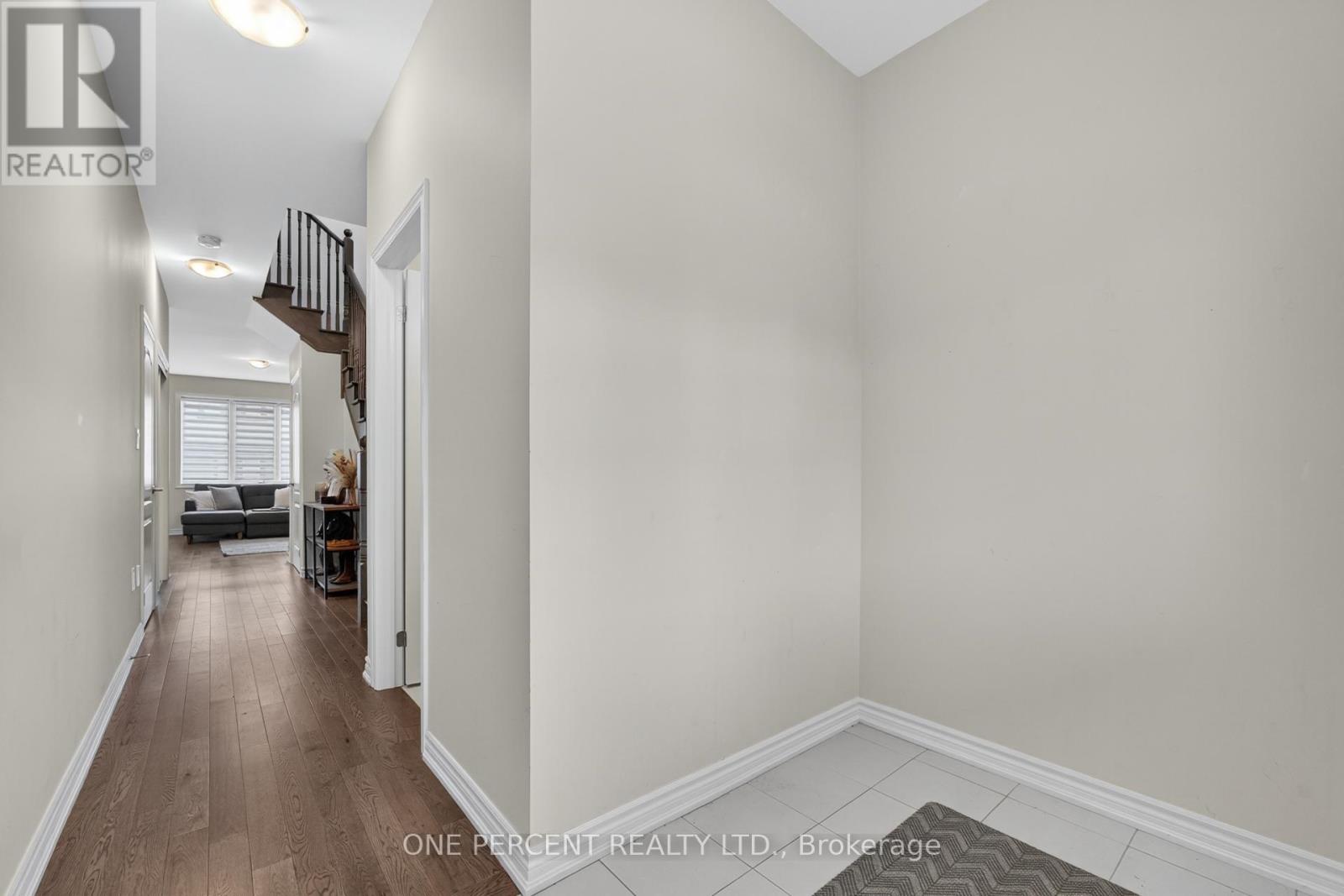 Photo 5 of 49 Sugar May Avenue, Thorold ON