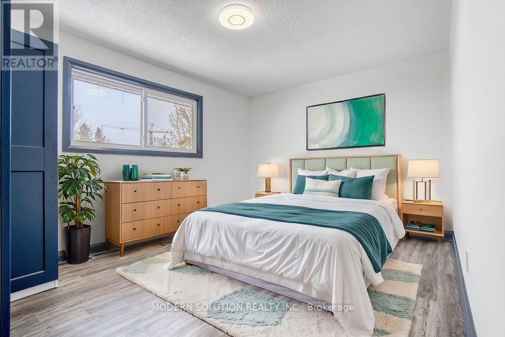 Photo 11 of 82 Shea Crescent, Kitchener ON