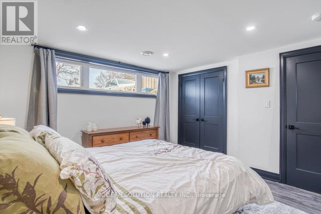 Photo 21 of 82 Shea Crescent, Kitchener ON