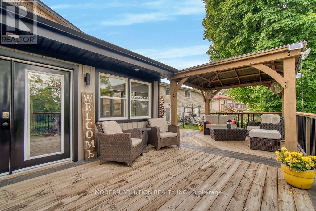 Photo 36 of 82 Shea Crescent, Kitchener ON