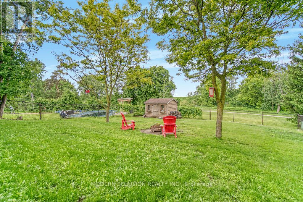Photo 40 of 82 Shea Crescent, Kitchener ON