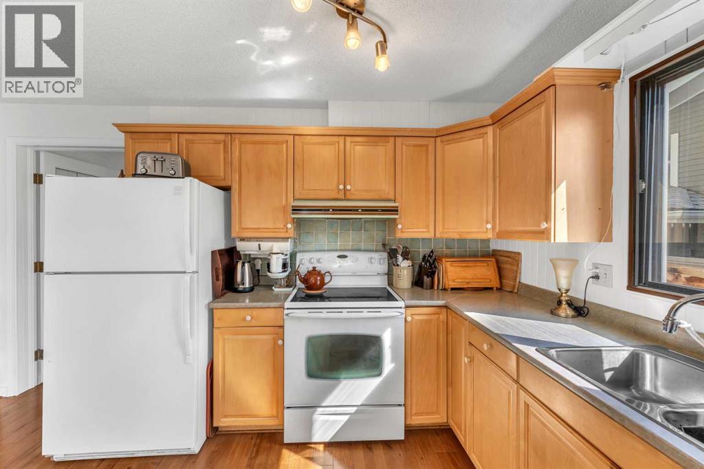 Single Family House for Sale in  Scenic Green NW Scenic Acres Calgary 